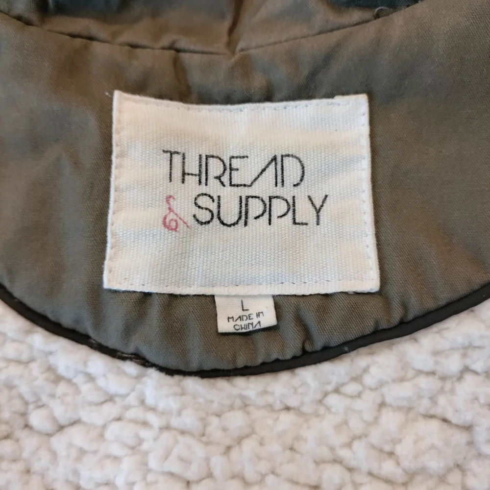 Thread & Supply Women's Full Zip Sherpa Lined Collared Vest Olive Green Size L - Picture 5 of 14